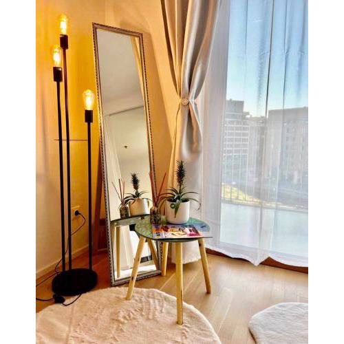 Belvedere White Apartment