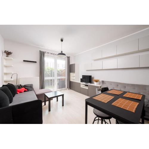 Bemowo Homely Apartment by BookingHost