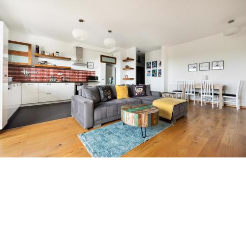 Bemowo Kocjana 2-Bedroom Apartment