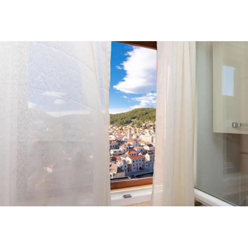 BENTO apartment - best VIEW on town and sea
