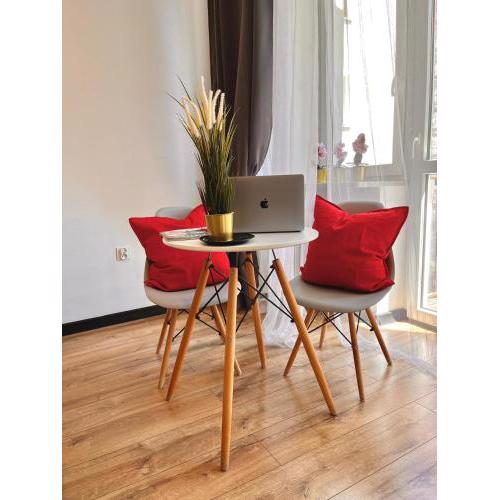 Best 1 Room Condo in Warszawa Center