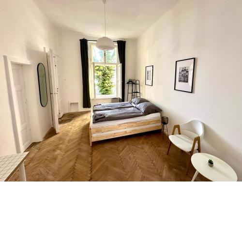 Best location in Prague! 4 bedrooms and super host!