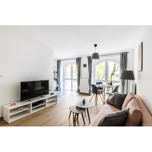 Beutiful Pearl Apartment in tenement house in Center