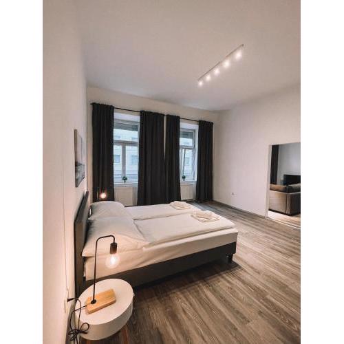Big nice family apartment next to Hannovermarkt