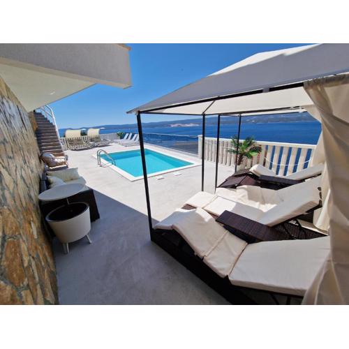 Big Panorama villa, for 21 person in Omis