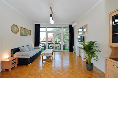 Blackbird Apartment