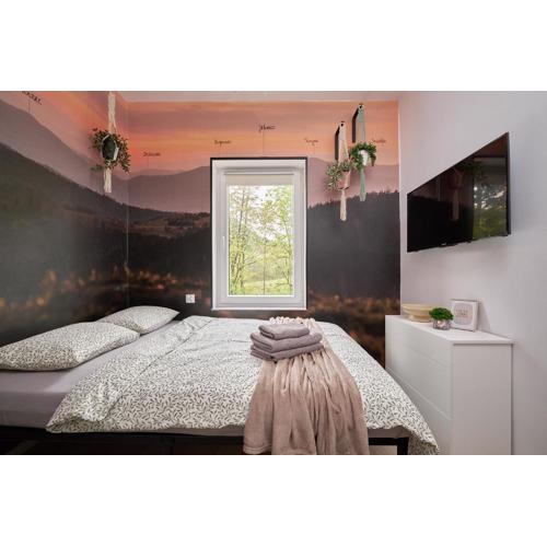 BLIŻEJ GÓR Jedlina-Zdrój. Apartament na 5