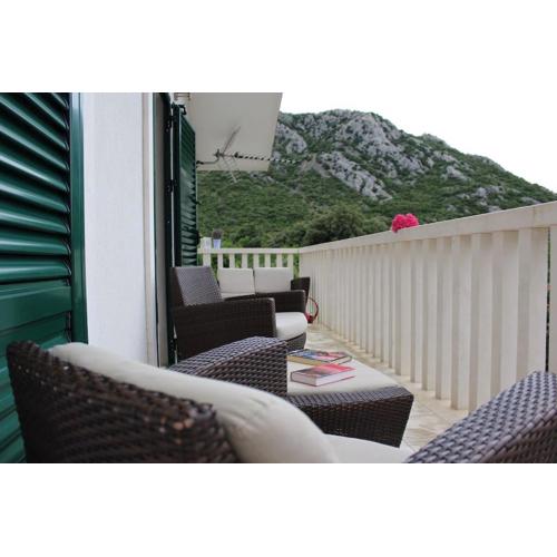 Blossom apartment with amazing view Duba Peljeska