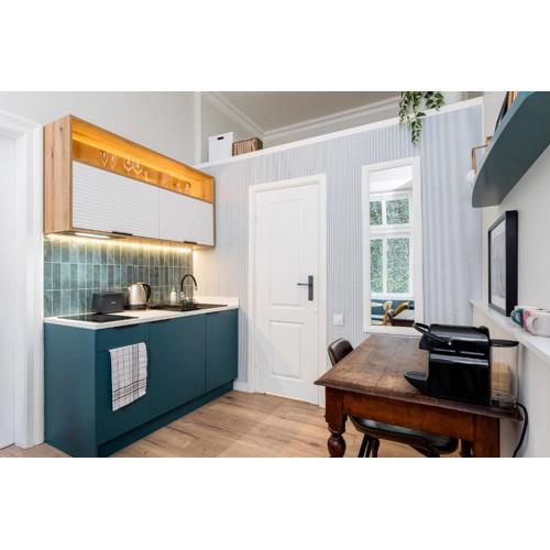 Blue Den Old Town Apartments