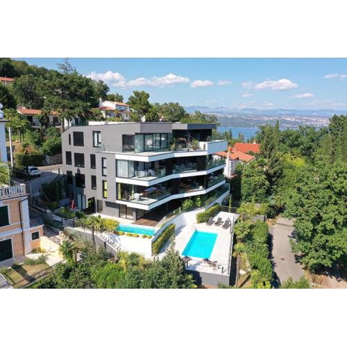 Blue Dot Apartment