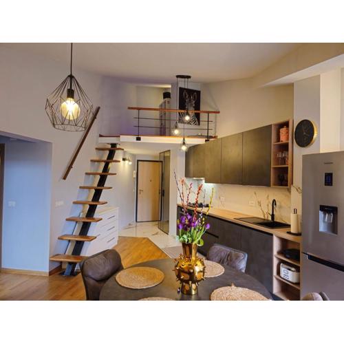 Blue Garden Loft - With garage