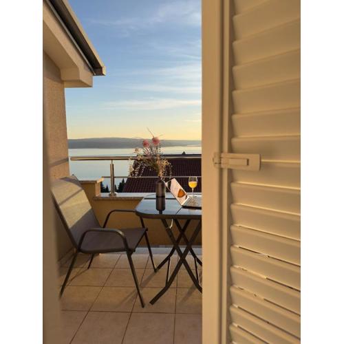 Blue Horizon - 400m from the Sea!