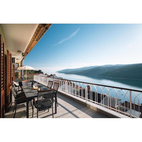 Blue Horizon Apartment a Seaside Escape in Rabac