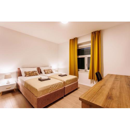 Blue Pearl-Split town Center Apartament