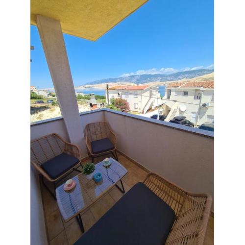 Blue sky apartment