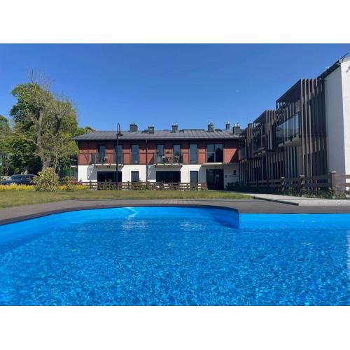 Blue Waves Apartament Trzęsacz z podgrzewanym basenem