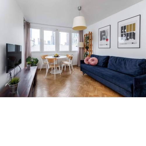 Bluebird Apartment With A View! City Center
