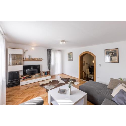 Boban Sunny Apartment