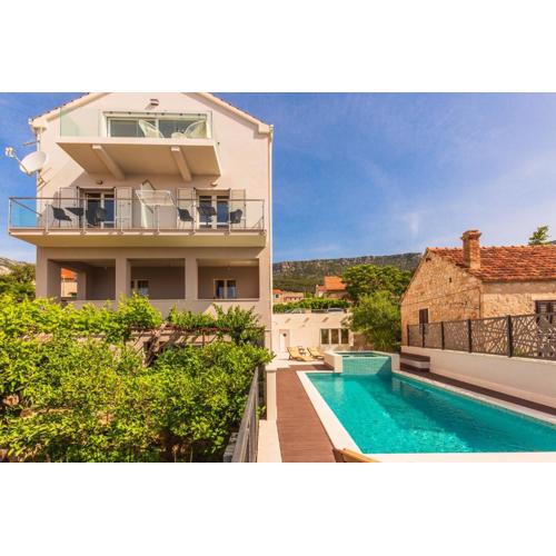 Bol Summer Residence