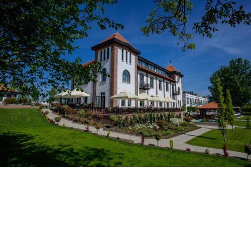 Bordűr Wellness Hotel Superior és Szőnyegmúzeum