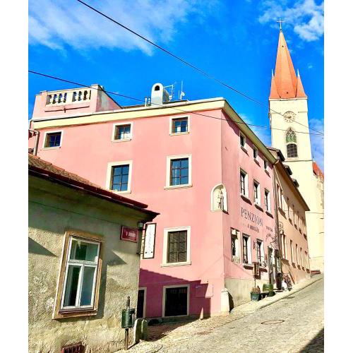 Boutique Apartments U Rolanda, Mikulášské náměstí