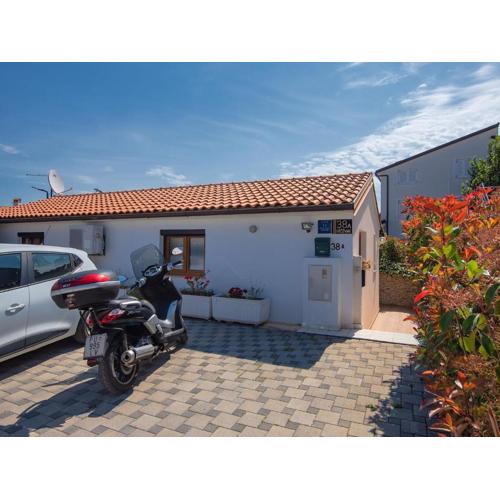 Boutique Hoilday Home with Lawn in Medulin