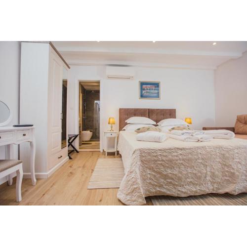 Boutique Room Kaliopi