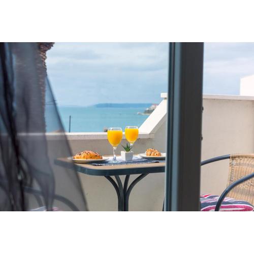 Boutique Wind Rose Apartment by the beach