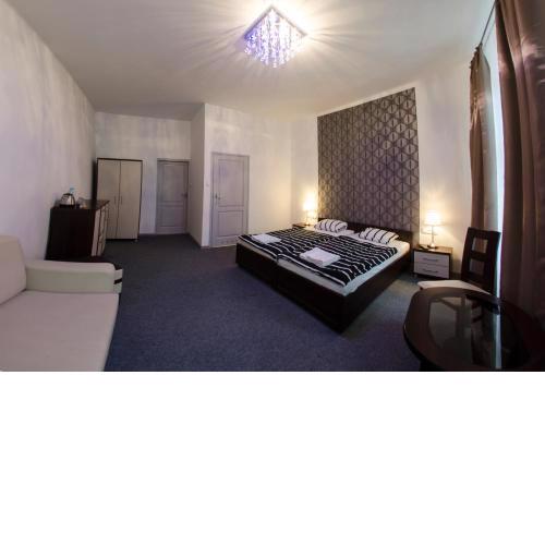 Brama Old City Rooms