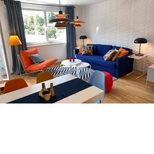 Brand New Cozy Apartment 10 min to city center