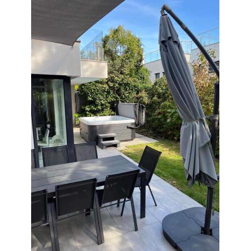 #Brand New#Luxury Garden House in the Center#
