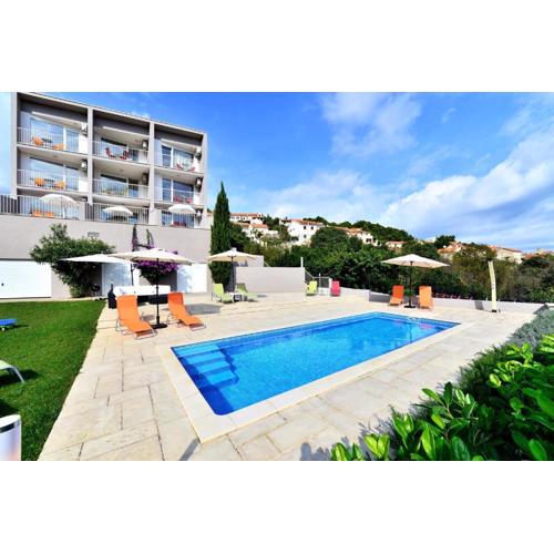 Bretia Apartments