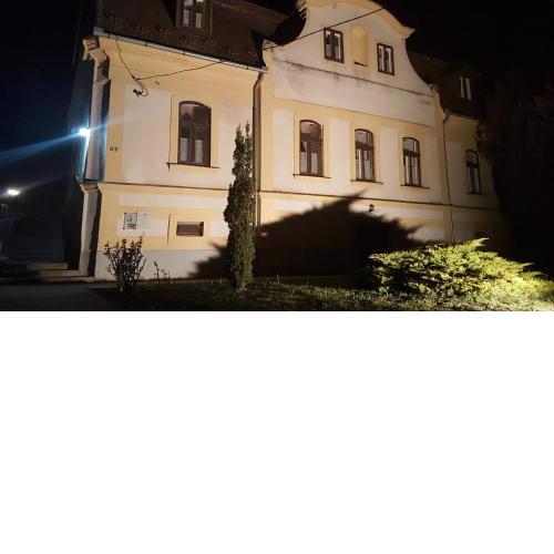 Brezovay Kastély Panzió