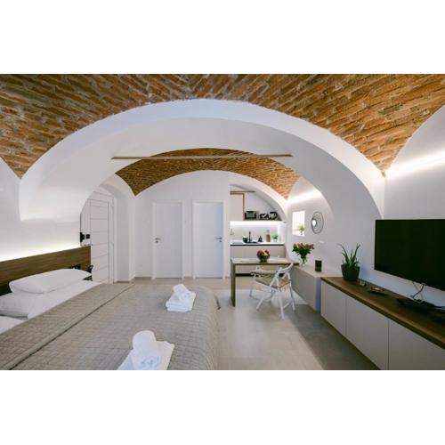 Brick Studio Apartman Tkalča