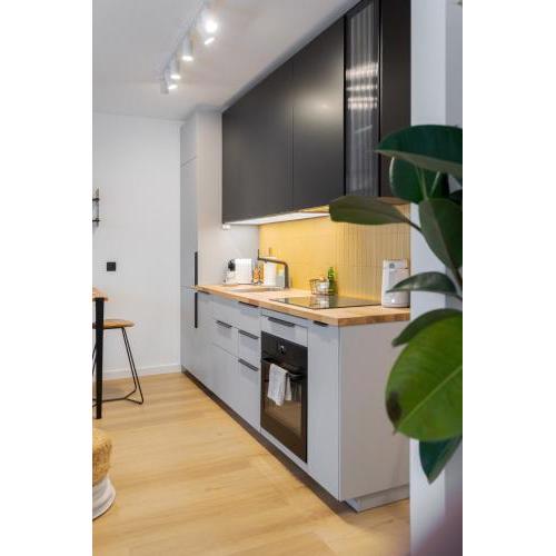 Bright and cosy flat near the river