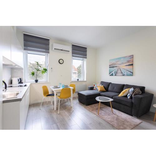 Bright and Modern apartments in City Center