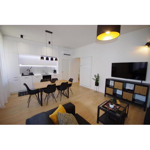 Bright & Modern 2-Bedroom Flat in Pula