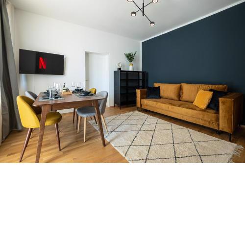 Bright stylish apartment with a huge terrace in a top location