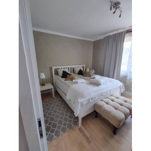 Brook-Stone Beach Guesthouse