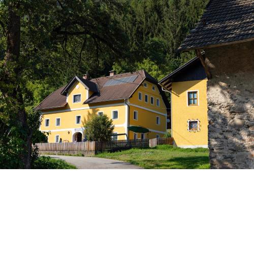 Brunner - Ferienwohnung im Hühnerhotel