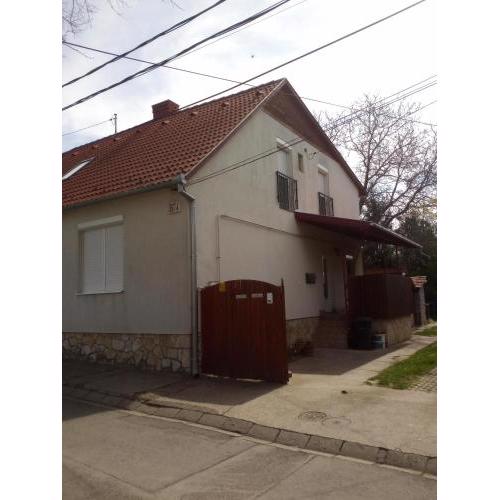 Budai Vám Apartmanház