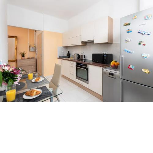 Budapest Deluxe Apartment with free car park