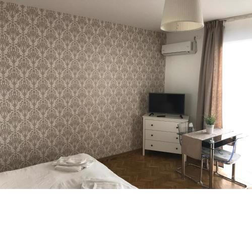 Budapest Downtown Apartments with Balcony & optional Garage & Restaurant in the building
