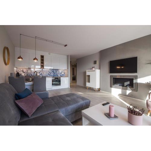 Bukowa Apartment with Parking and Mountain View in Wisła by Noclegi Renters