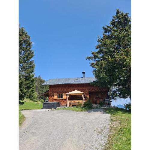 Burtscha Lodge im Sommer inklusive der Gästekarte Premium