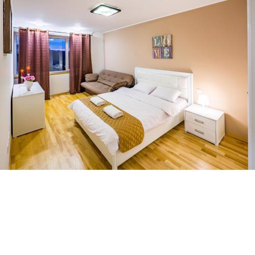 Bv Apartments Svobodu Avenue