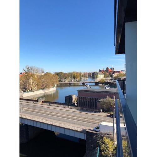By The River Apartment - 2min to Market Square