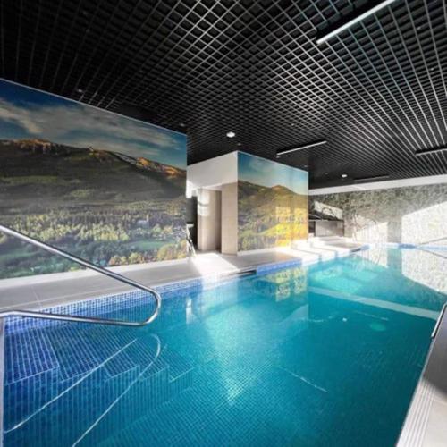 C4 Podgrzewany basen sauna, nowy Revist Szklarska