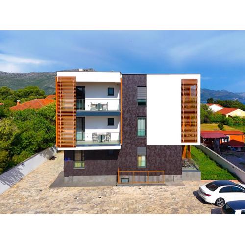 Cameleon Orebic- Beachfront Apartments