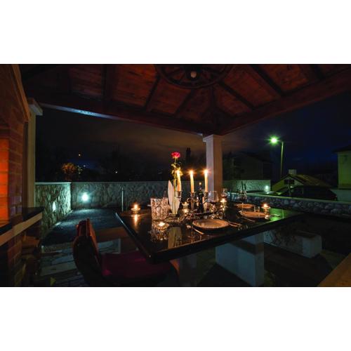 Camino Apartment